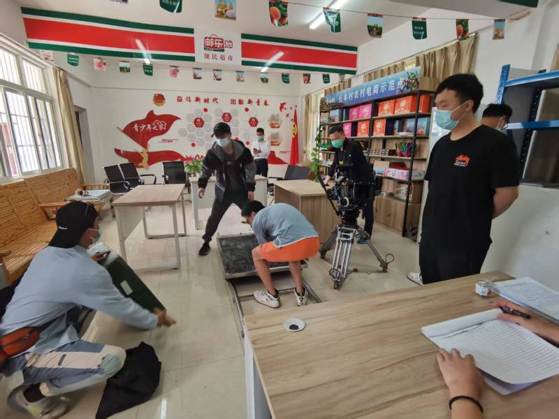 追星女孩心理学分析报告：望江县广告片拍摄公司揭秘饭圈应援式传播逻辑